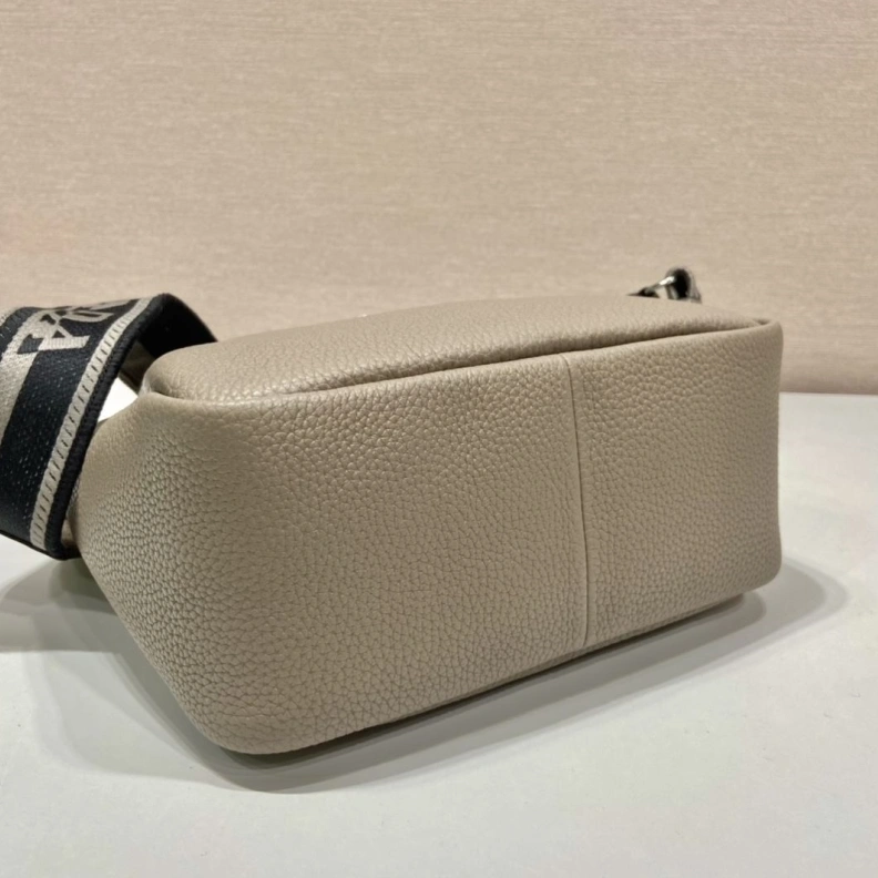 Resilient Prxdx Top Handle Bags 55496