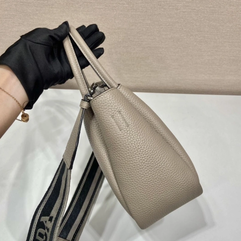 Resilient Prxdx Top Handle Bags 55496