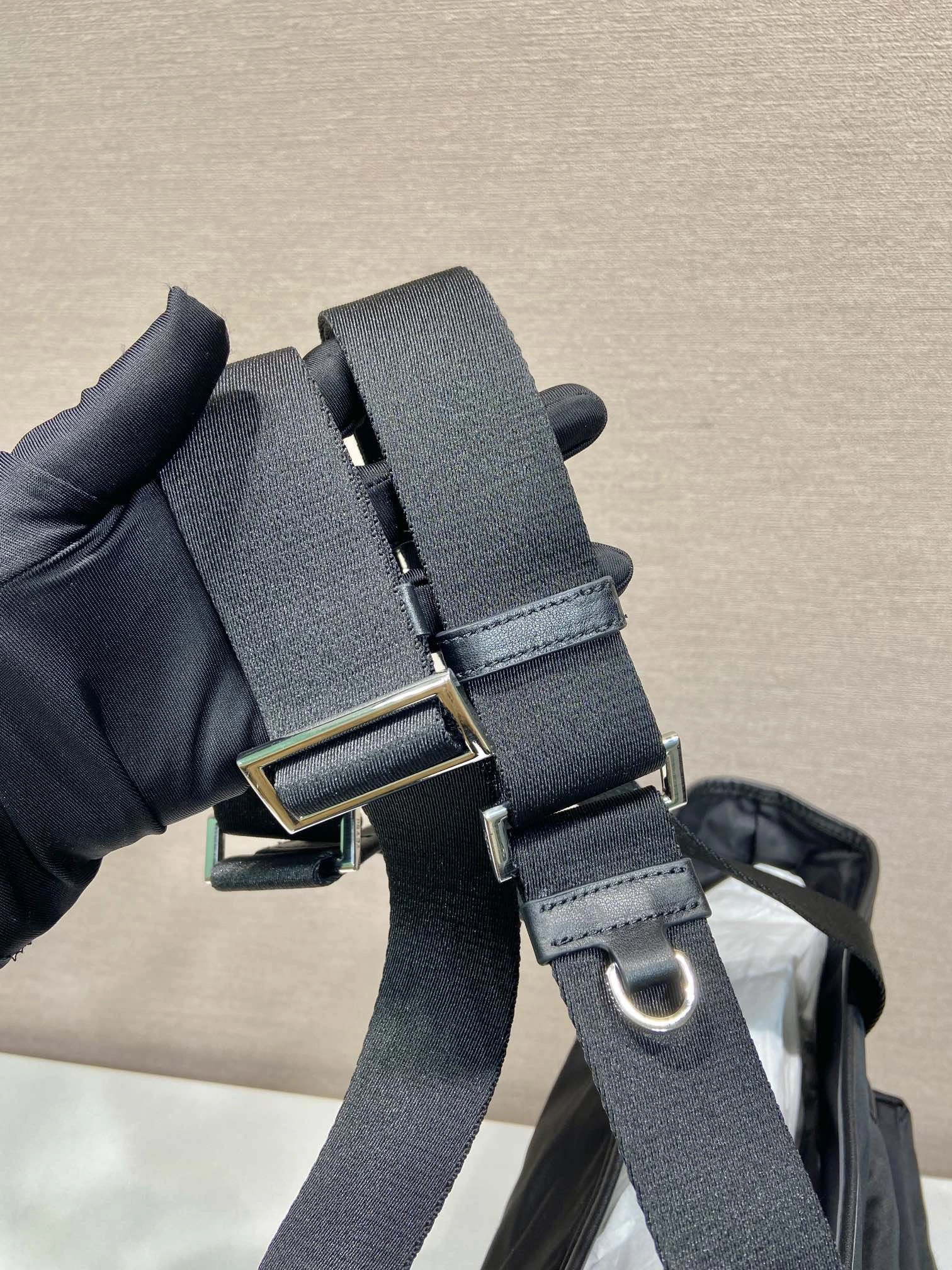 Bold Prxdx Top Handle Bags 54997