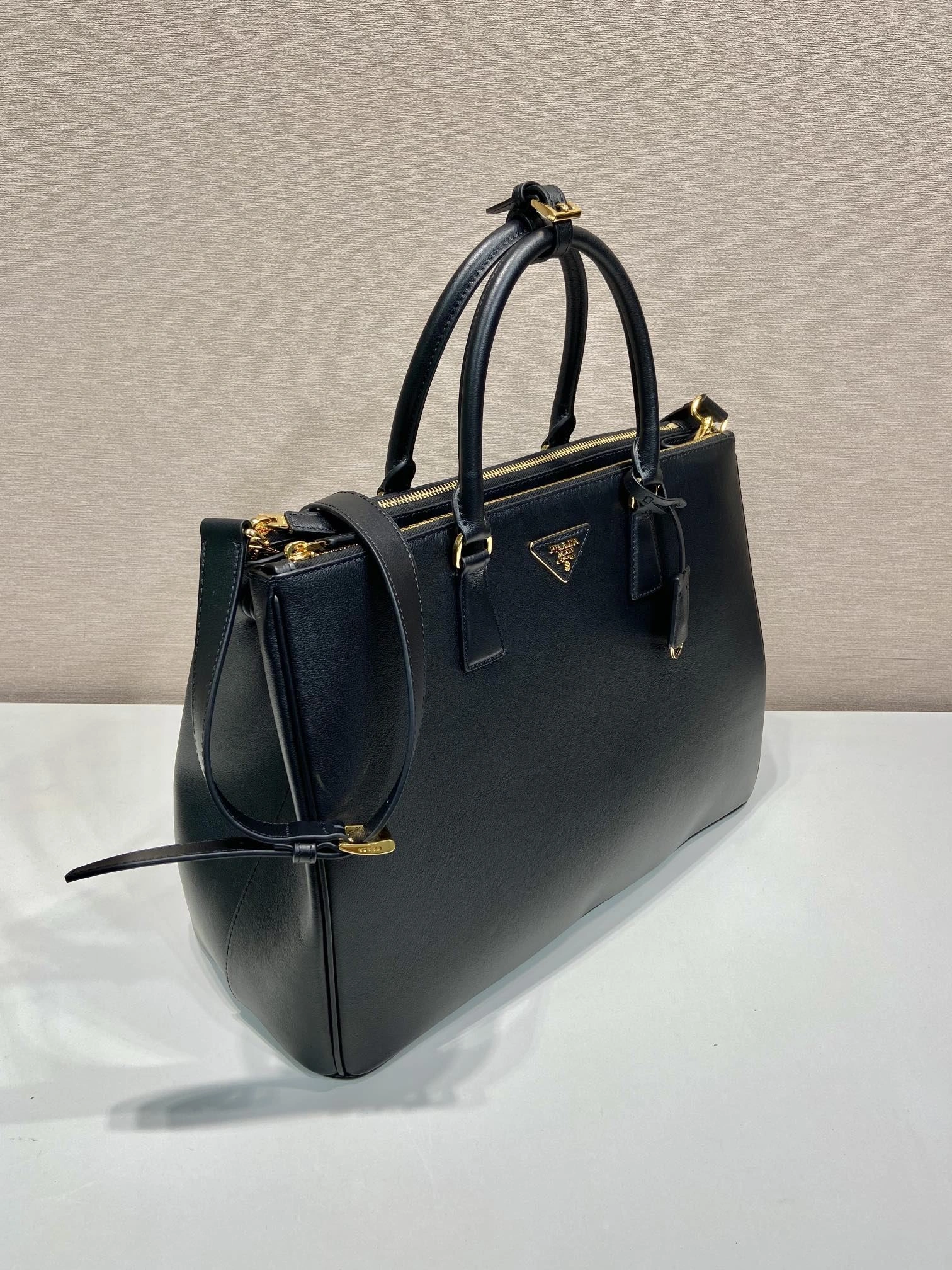 Prxdx Top Handle Bags Sleek 54963