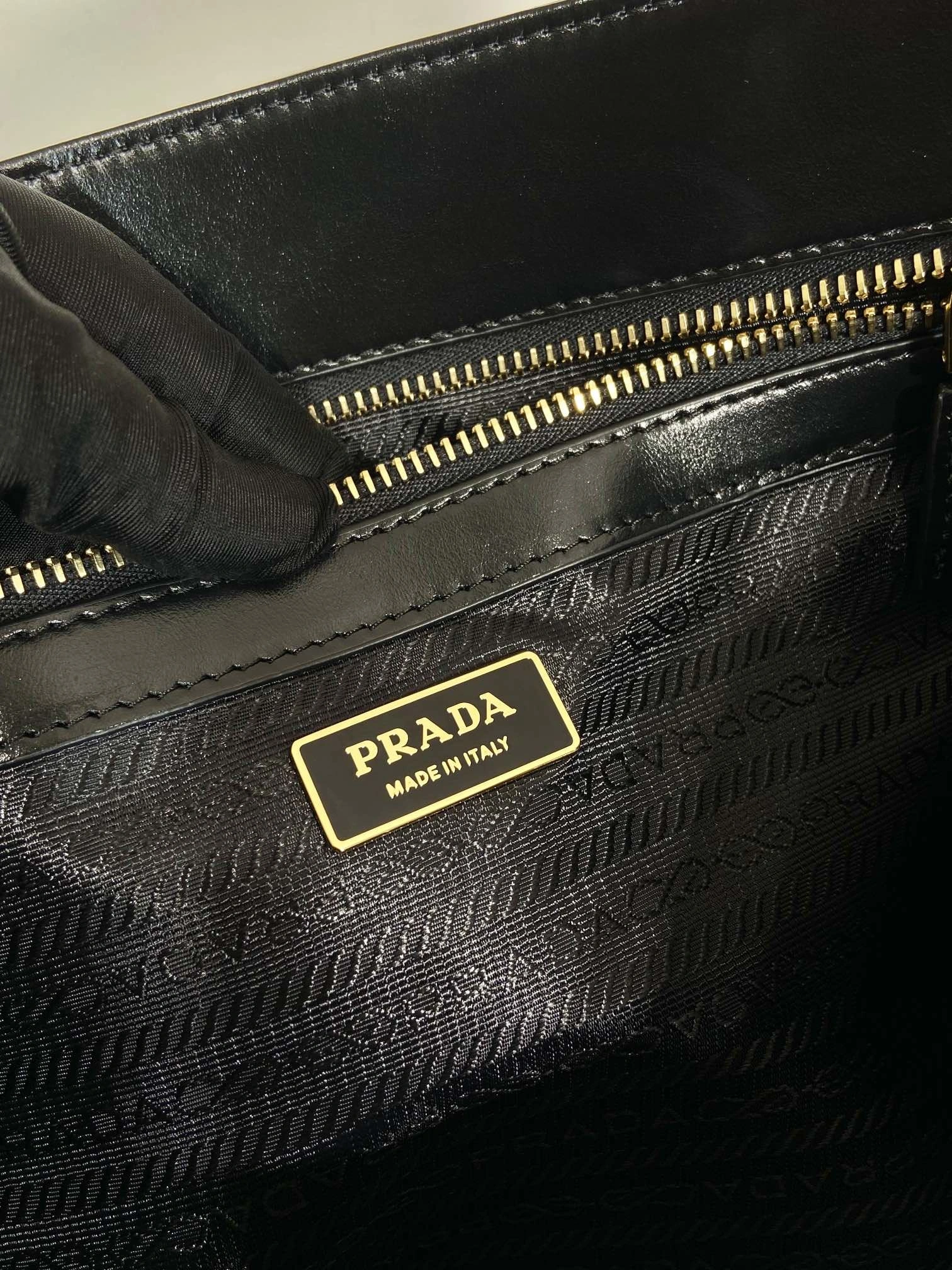Timeless Prxdx Top Handle Bags 54914