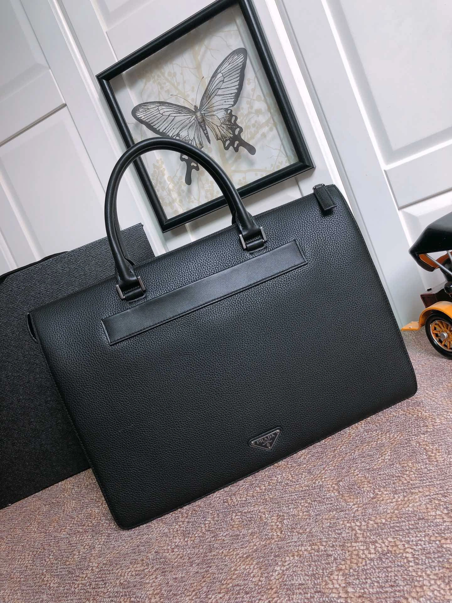 Sophisticated Prxdx Briefcase 55355
