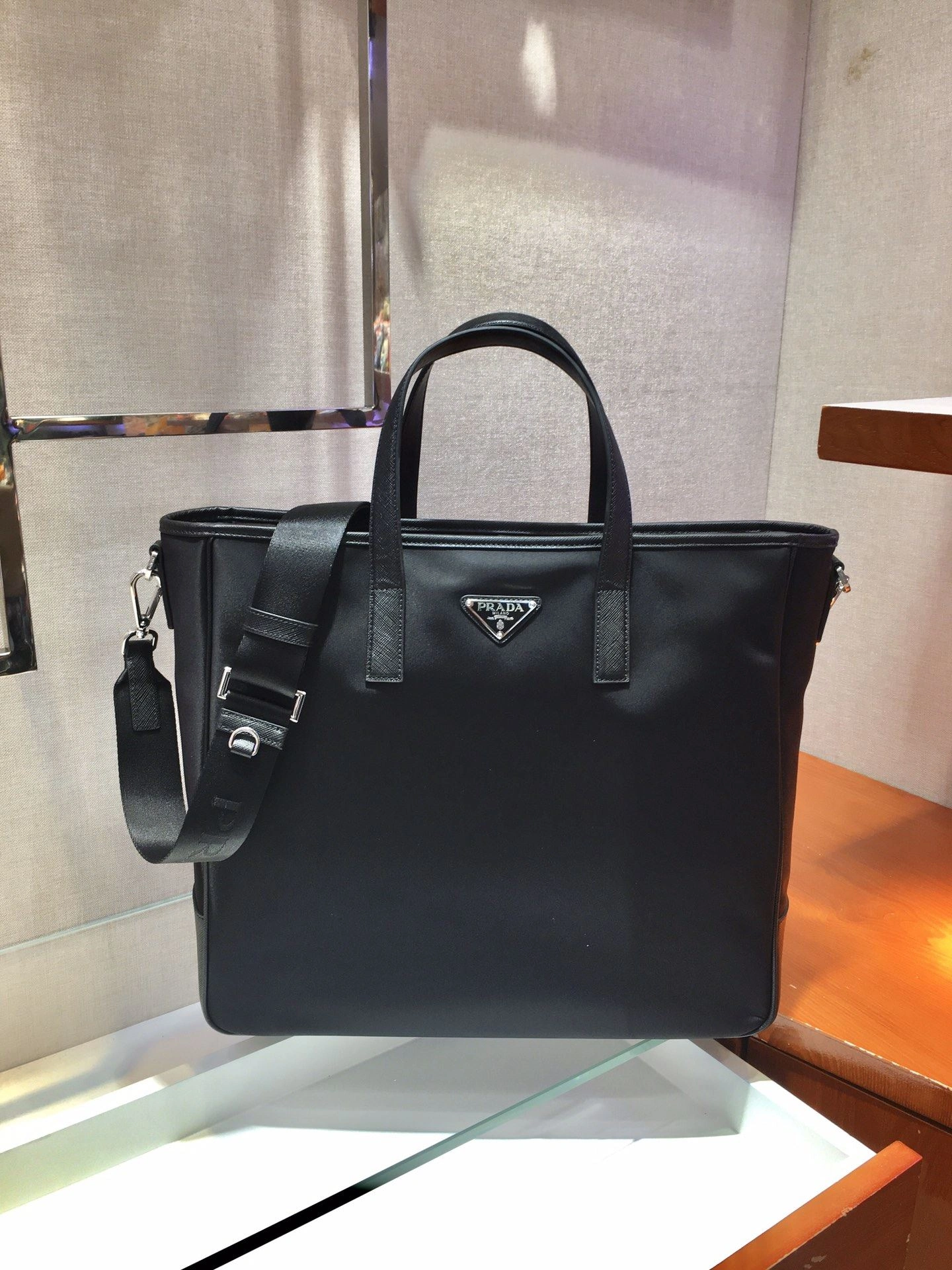 Stylish Prxdx Briefcase 55371