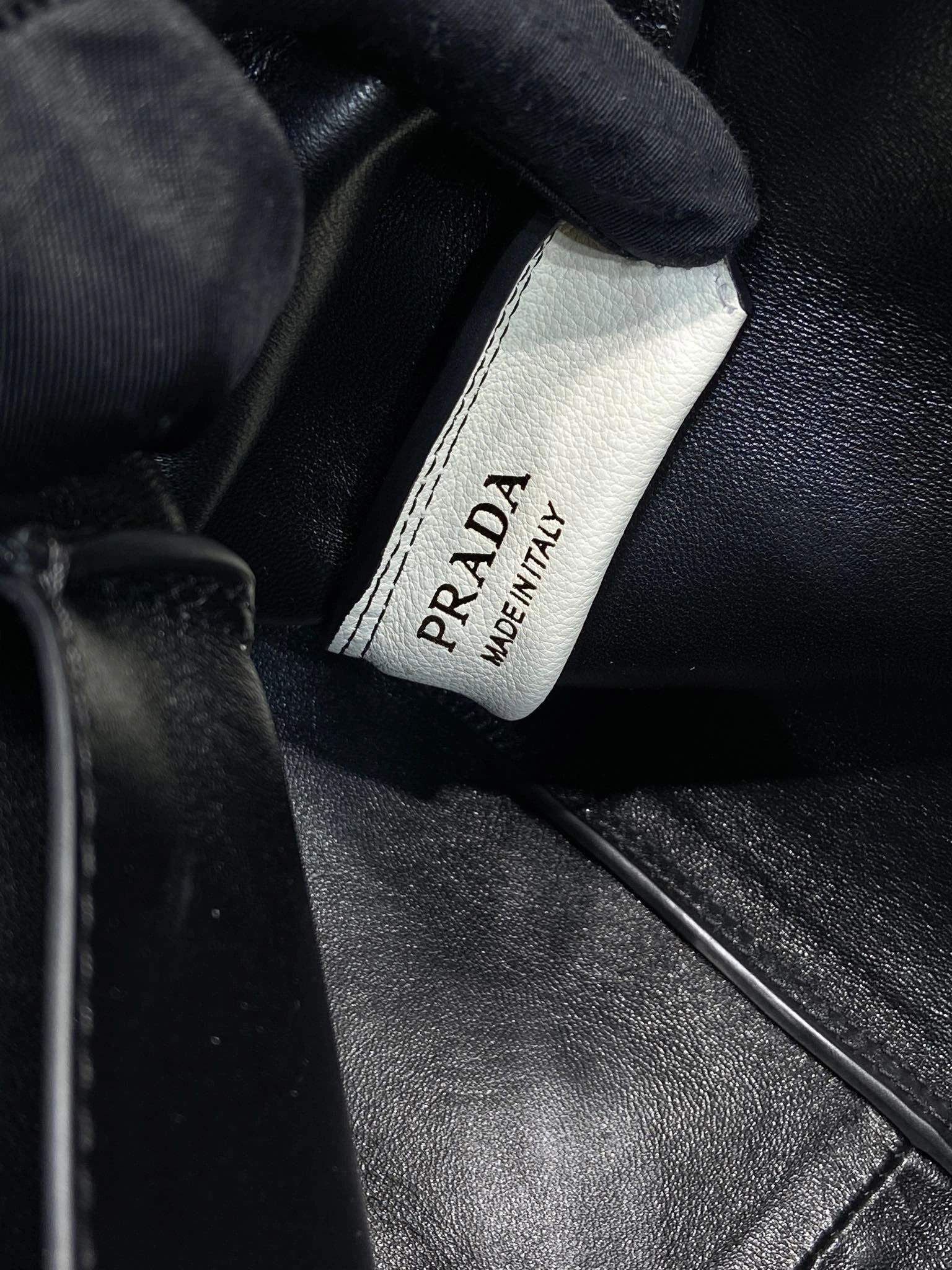 Resilient Prxdx Bucket Bags 55335