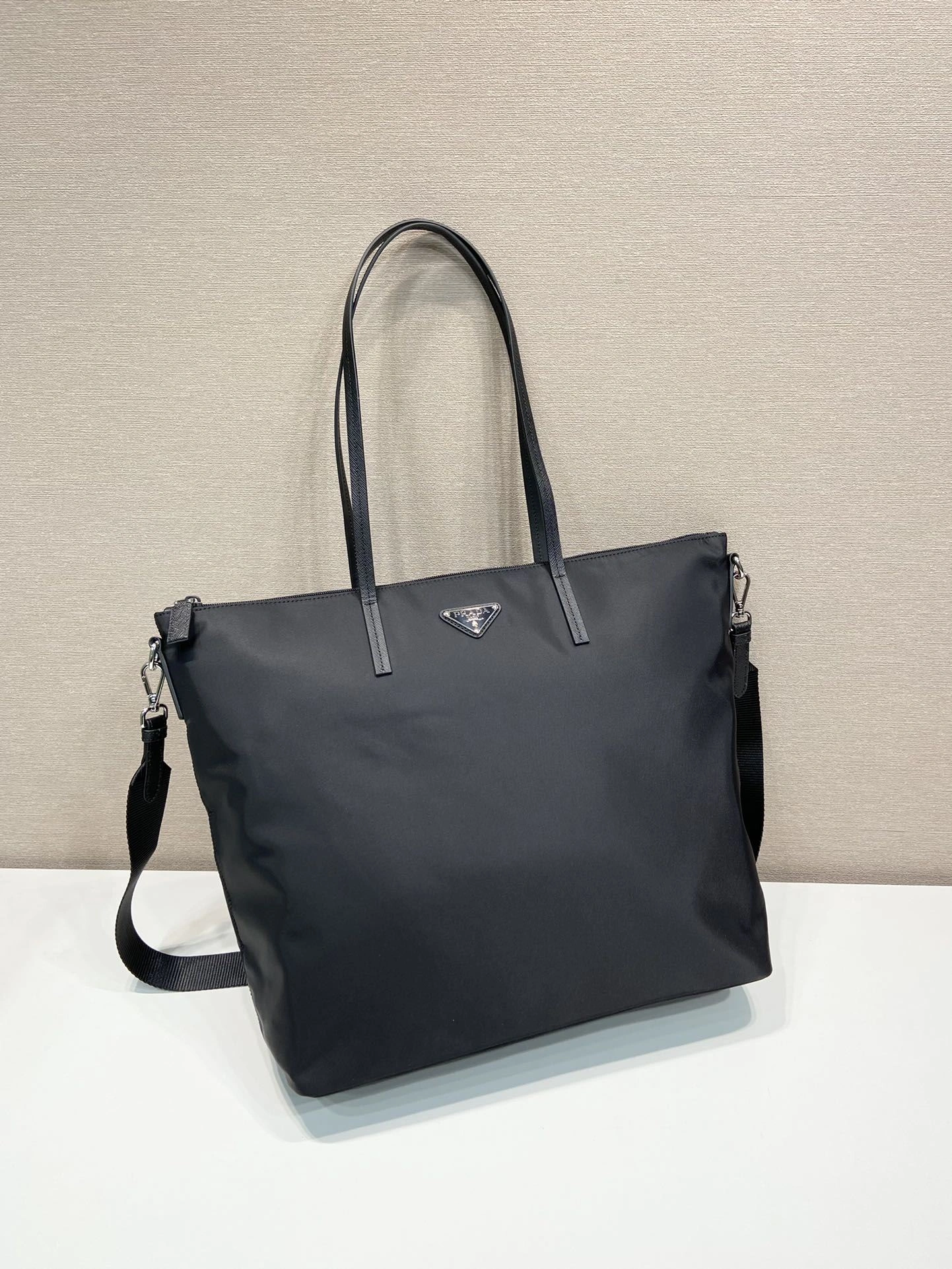 Elegant Prxdx Shopping Bags 55080