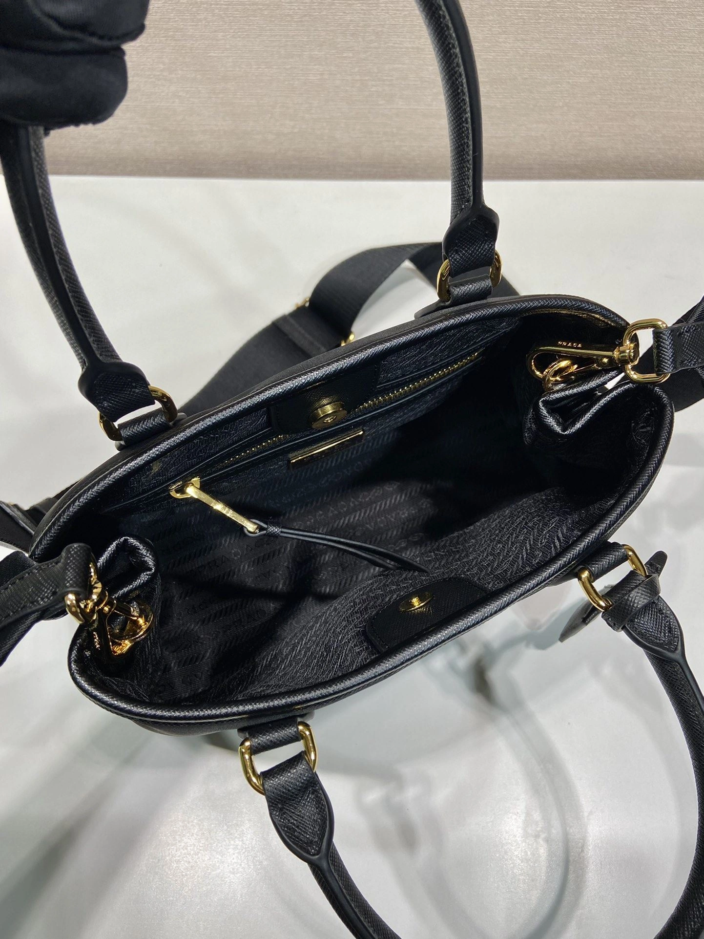 Fashionable Prxdx Top Handle Bags 54850