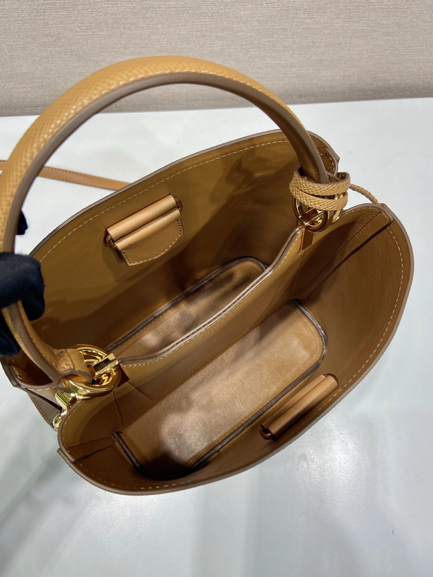 Unique Prxdx Top Handle Bags 54839