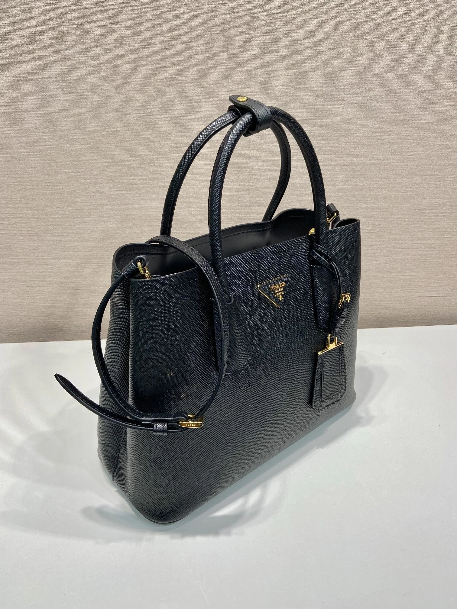 Fashionable Prxdx Top Handle Bags 54860