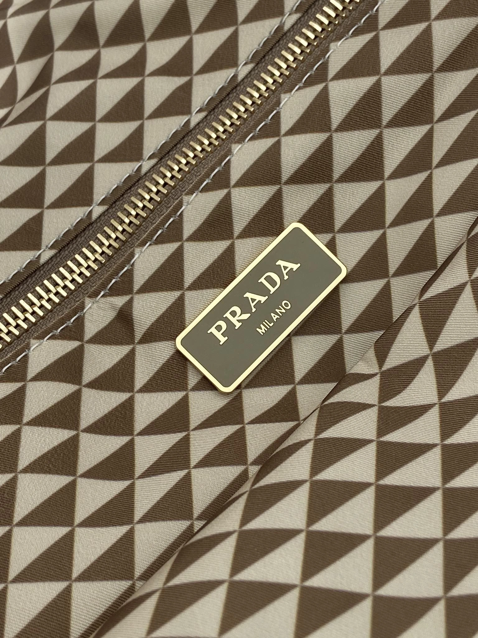 Sophisticated Prxdx Shopping Bags 55040