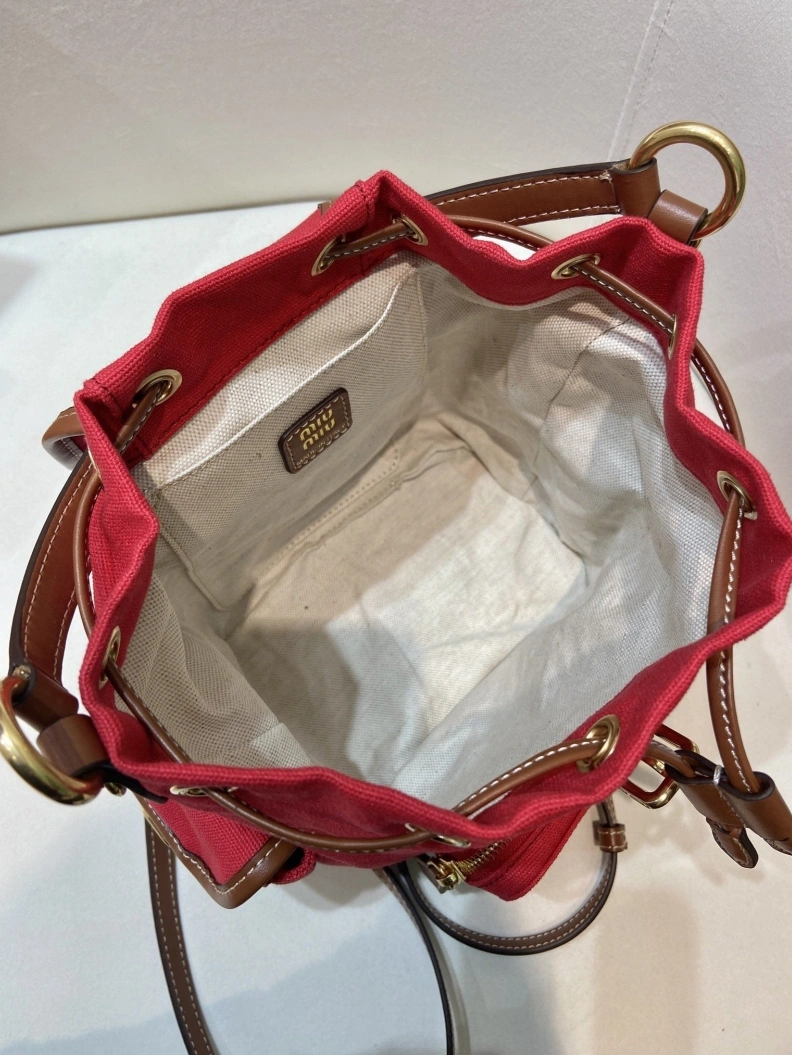 Trendsetting Prxdx Bucket Bags 54499