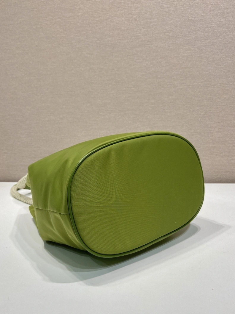 Flexible Prxdx Bucket Bags 54510