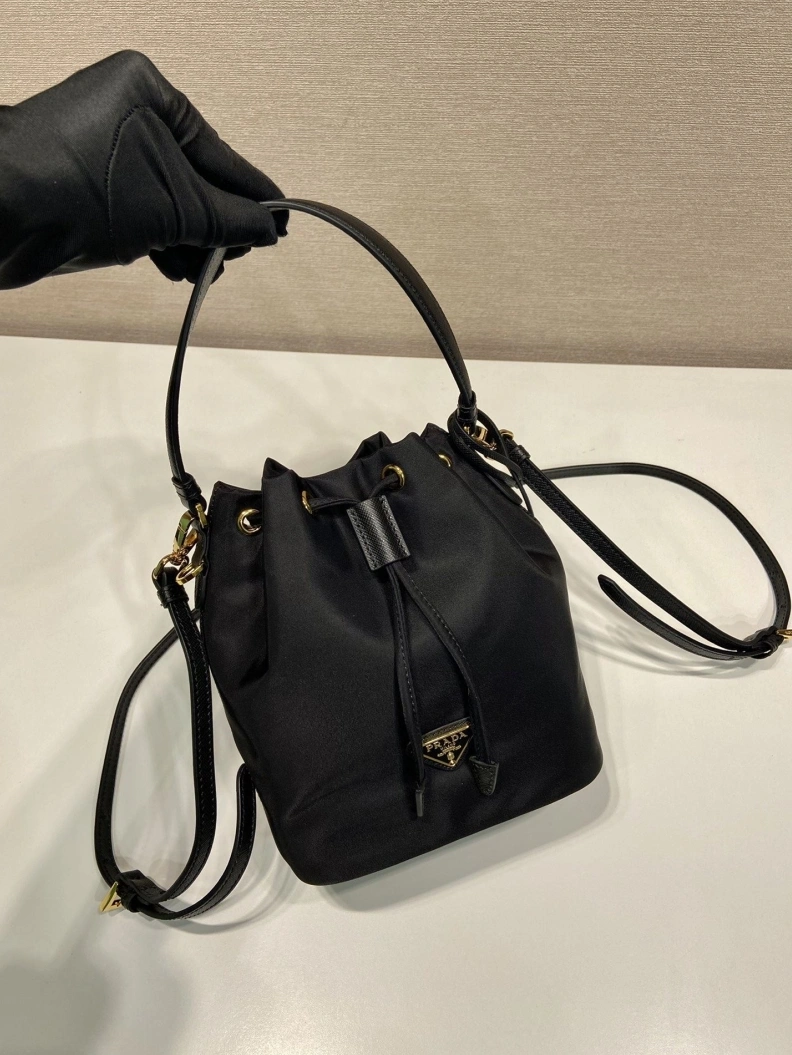 Bold Prxdx Bucket Bags 54515