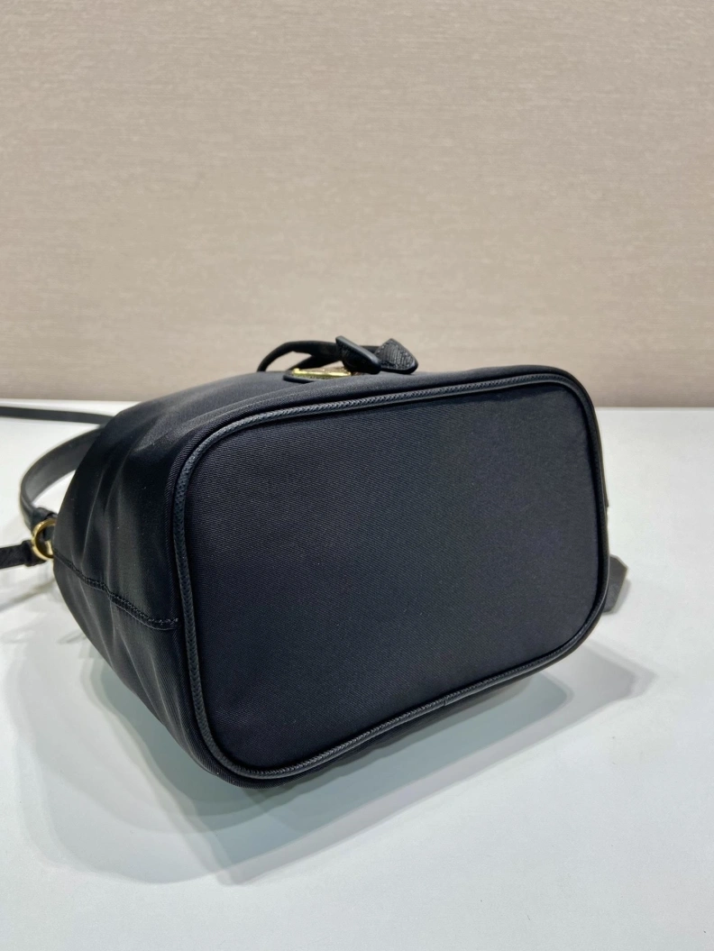Bold Prxdx Bucket Bags 54515