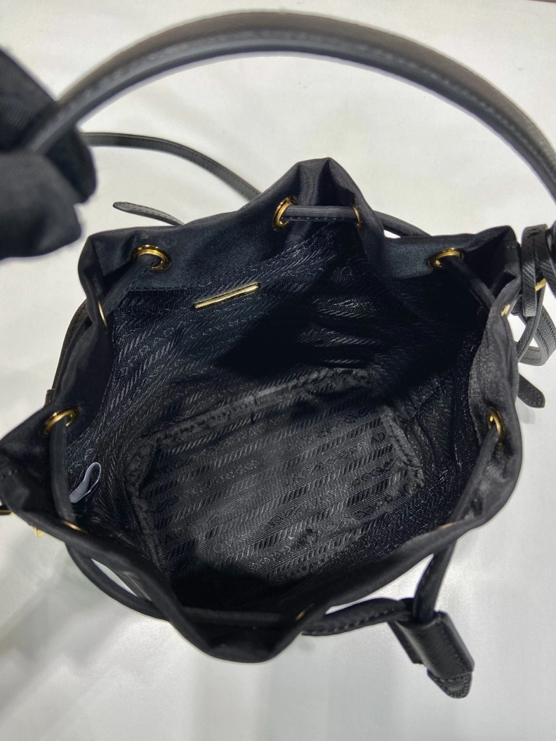 Bold Prxdx Bucket Bags 54515