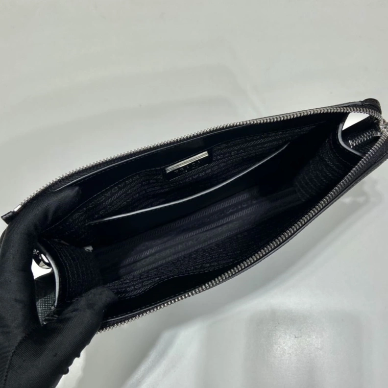 Compact Prxdx Clutch Bags 54438
