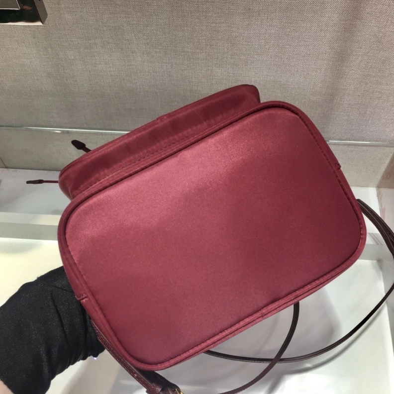 Breathable Prxdx Bucket Bags 54527