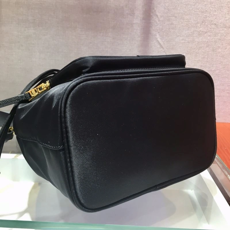 Trendsetting Prxdx Bucket Bags 56812