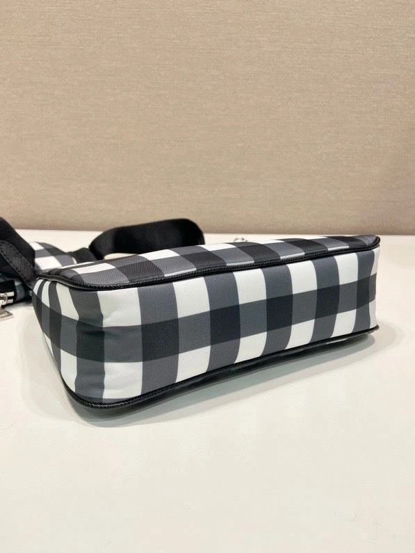 Flexible Prxdx Top Handle Bags 56262