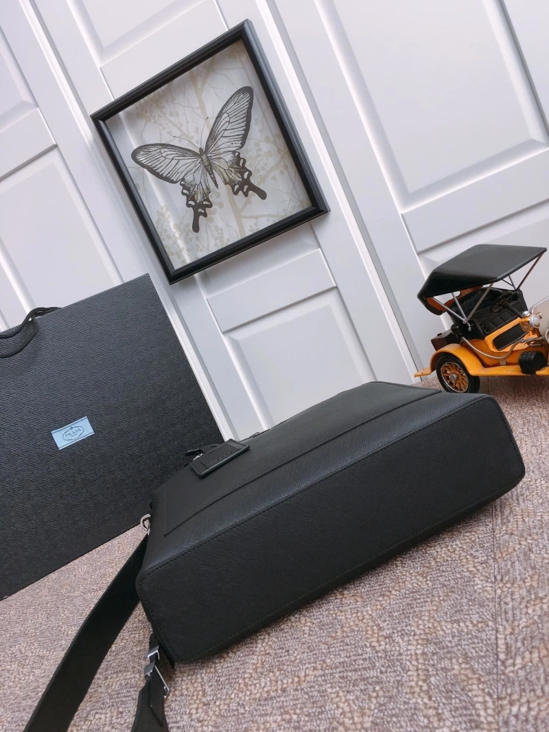 Unique Prxdx Briefcase 56443