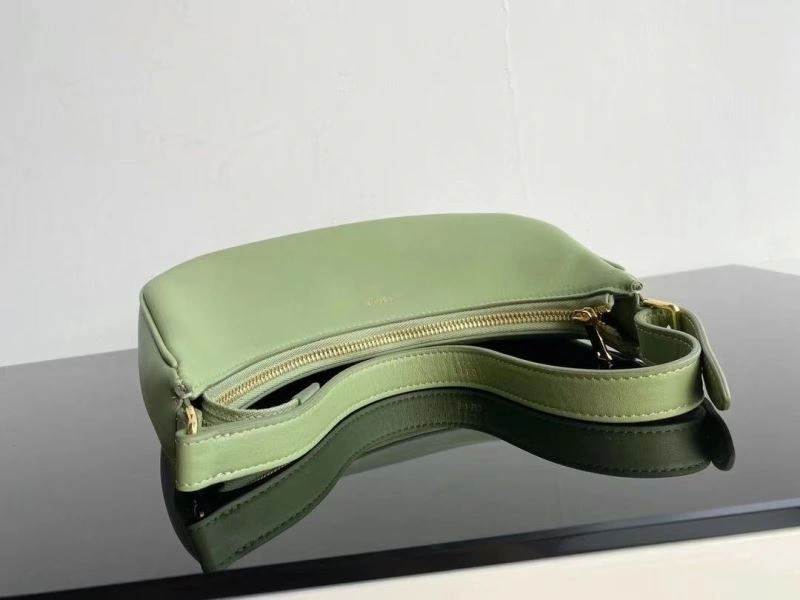 Affordable Cxlxne Shoulder Bags 89372