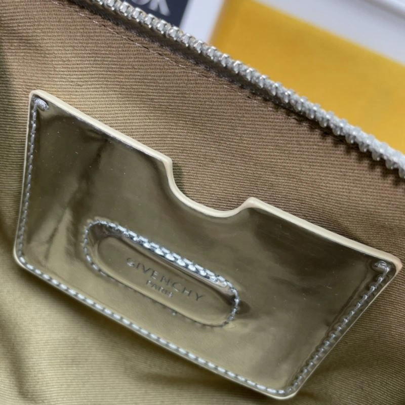 UrbanStyle Gxvxnchy Satchel Bags 89022