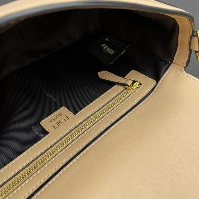 Comfortable Vxrsxce Handle Bags 88186
