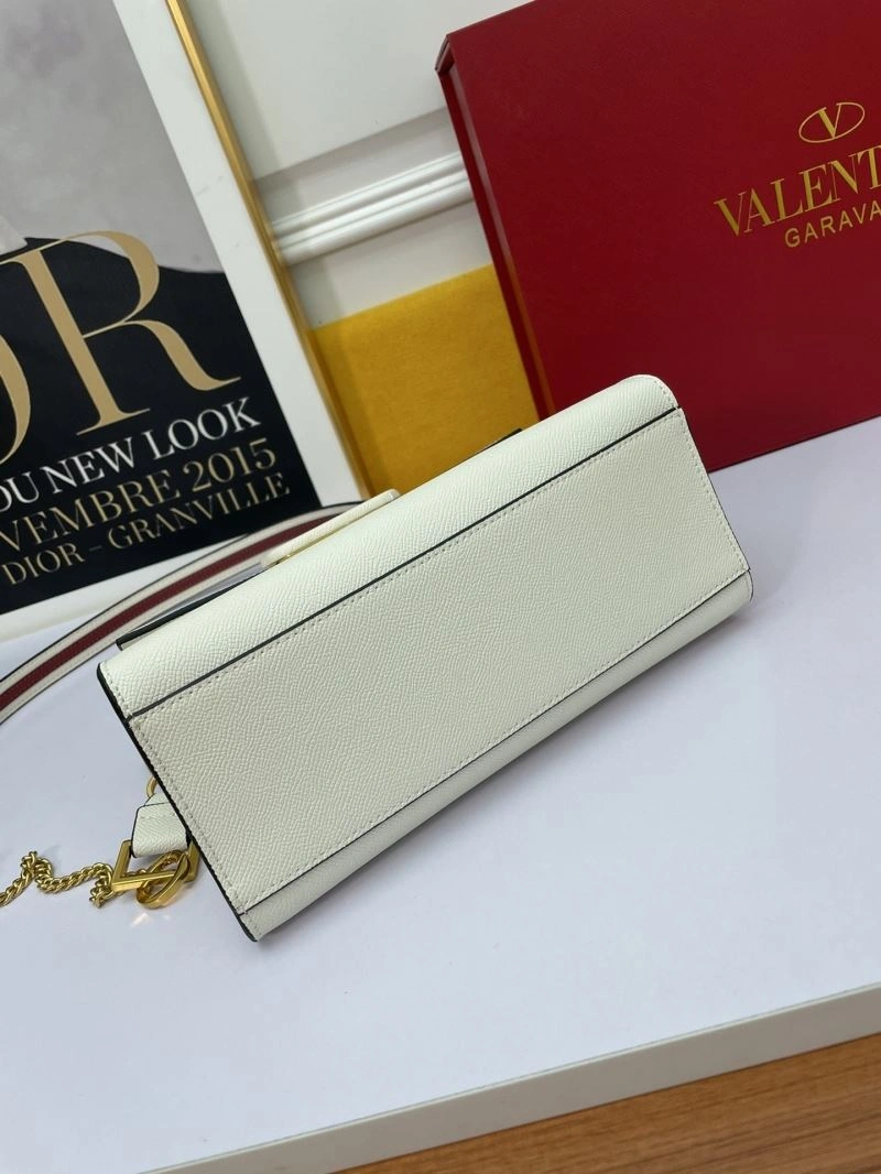 Classic Vxlxntino Handle Bags 88536