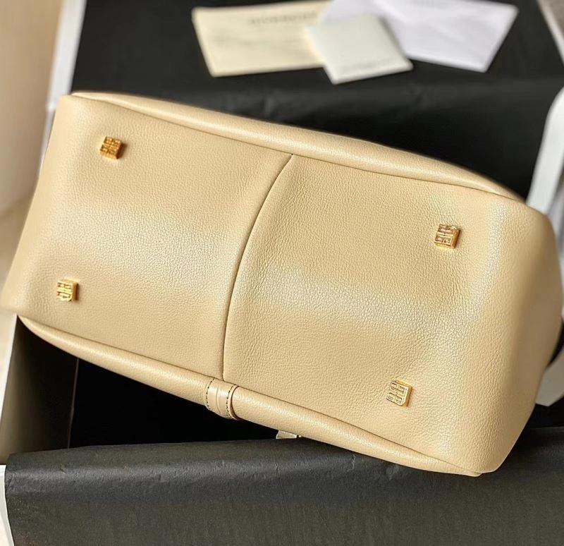 Classic Gxvxnchy Handle Bags 87377