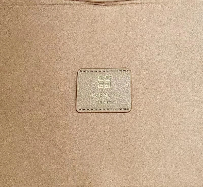 Classic Gxvxnchy Handle Bags 87377