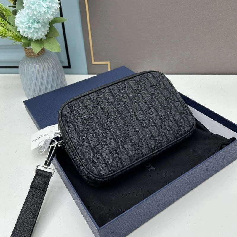 GoAnywhere Dxxr Satchel bags 63098