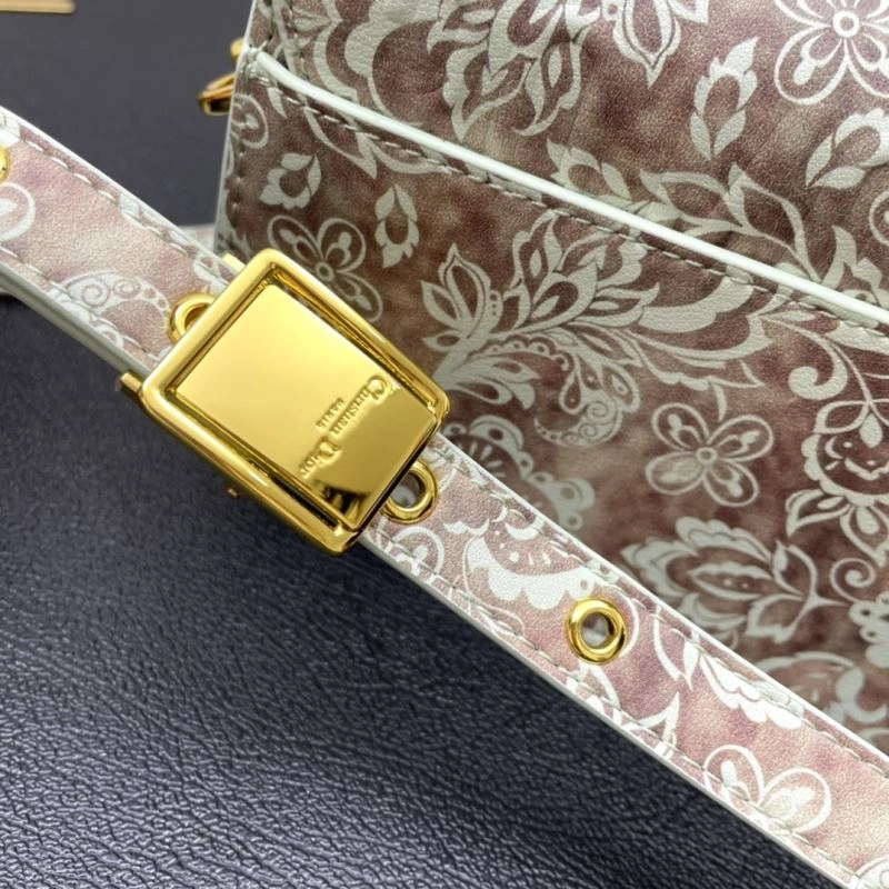GoAnywhere Dxxr Bobby Bags 63272