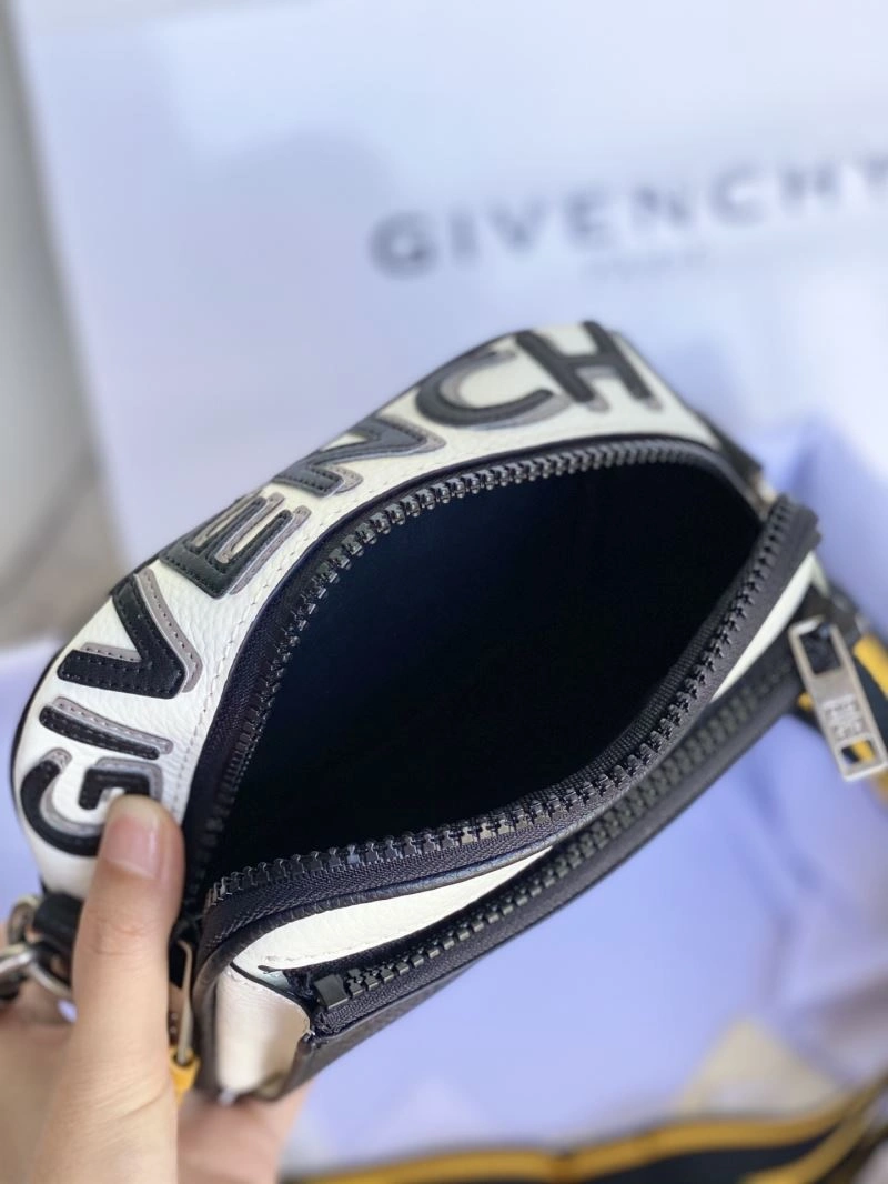 WellDesigned Gxvxnchy Satchel Bags 87358