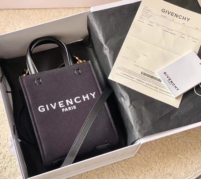 UrbanStyle Gxvxnchy Satchel Bags 87357