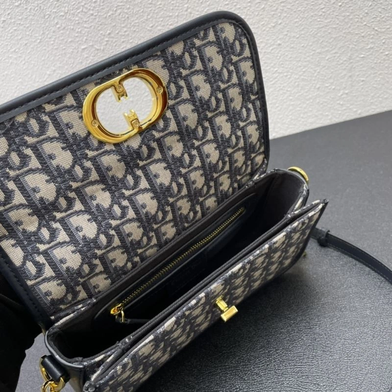 Minimalist Dxxr Bobby Bags 63266