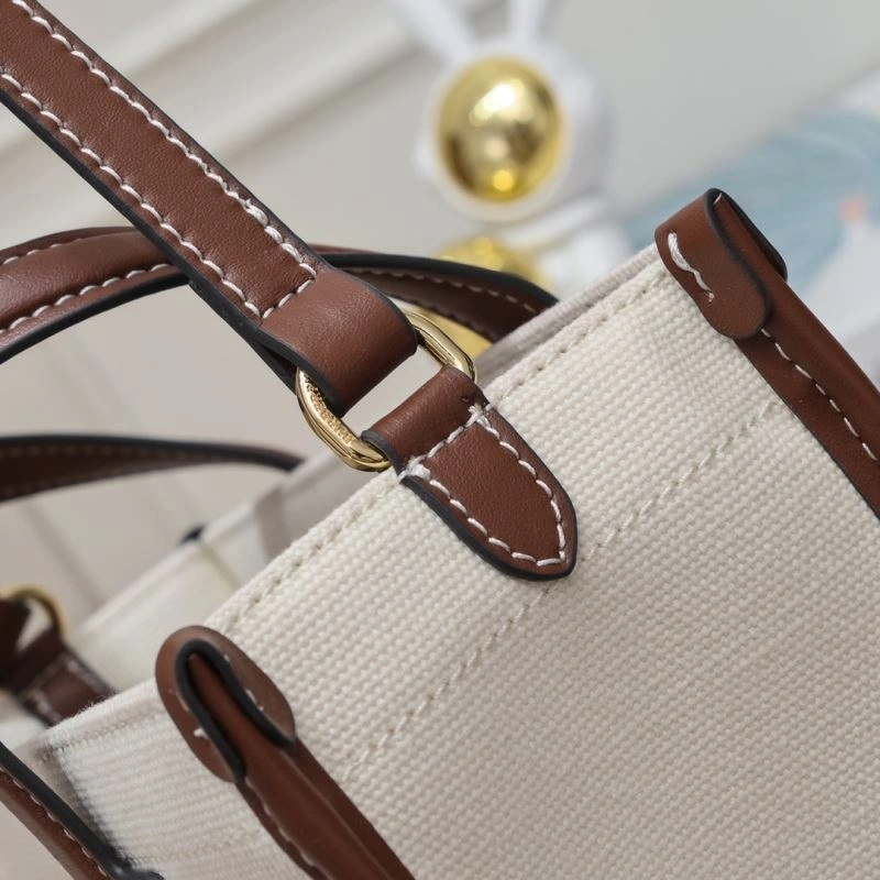Fashionable Bxrbxrry Shopping Bags 76391