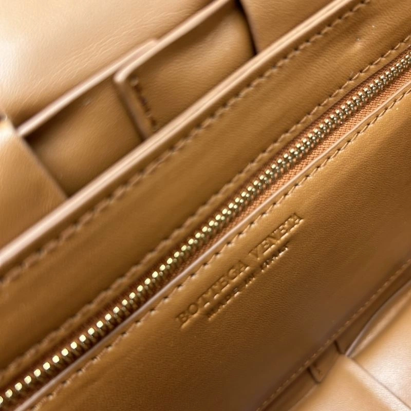 Trendsetting BX Satchel Bags 87666