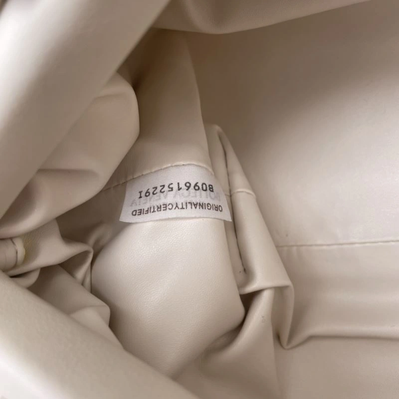 Trendsetting BX Cloud Bags 87744
