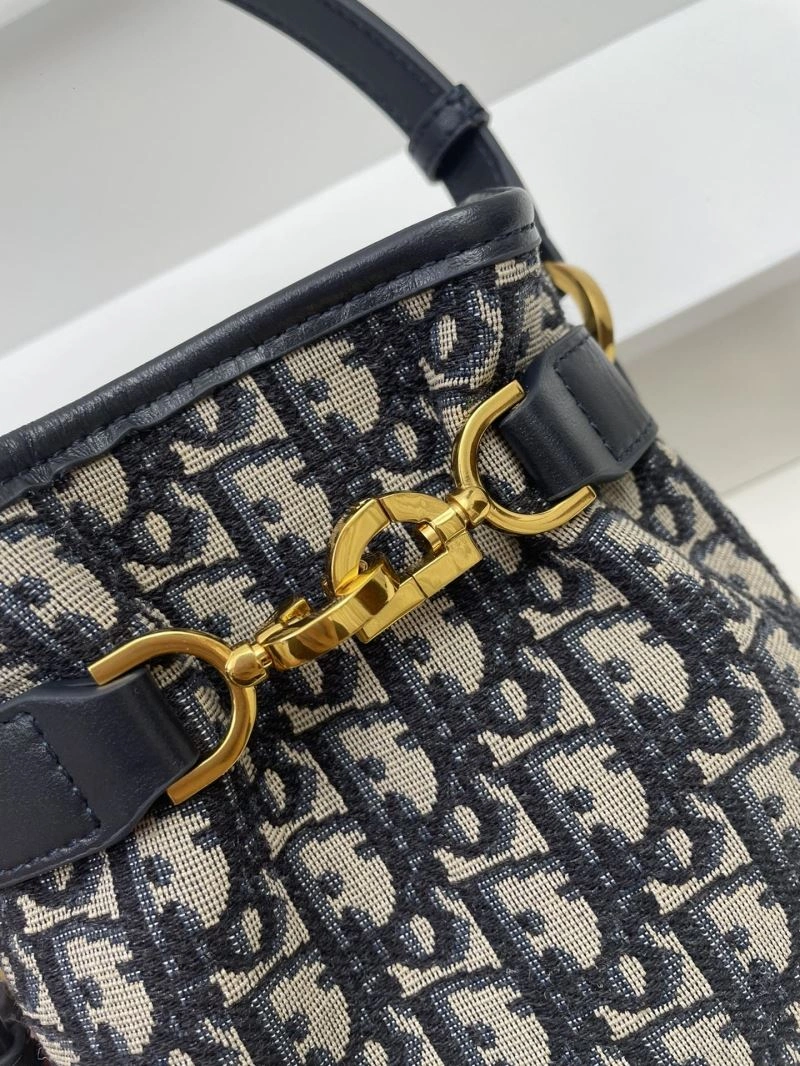 Resilient Dxxr Bucket Bags 63275