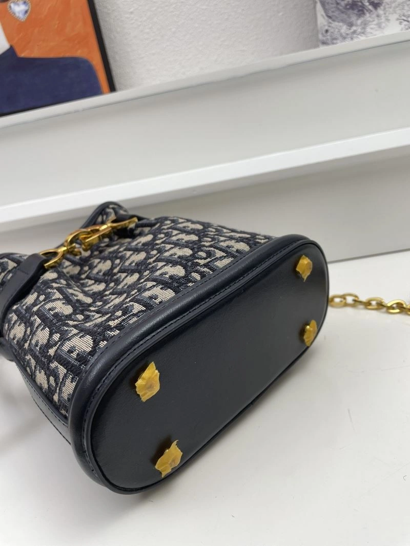 Resilient Dxxr Bucket Bags 63275