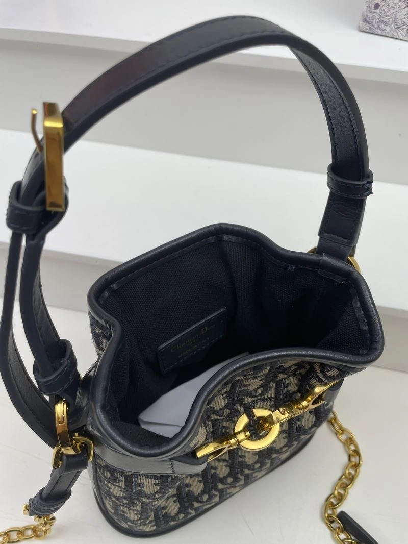 Resilient Dxxr Bucket Bags 63275
