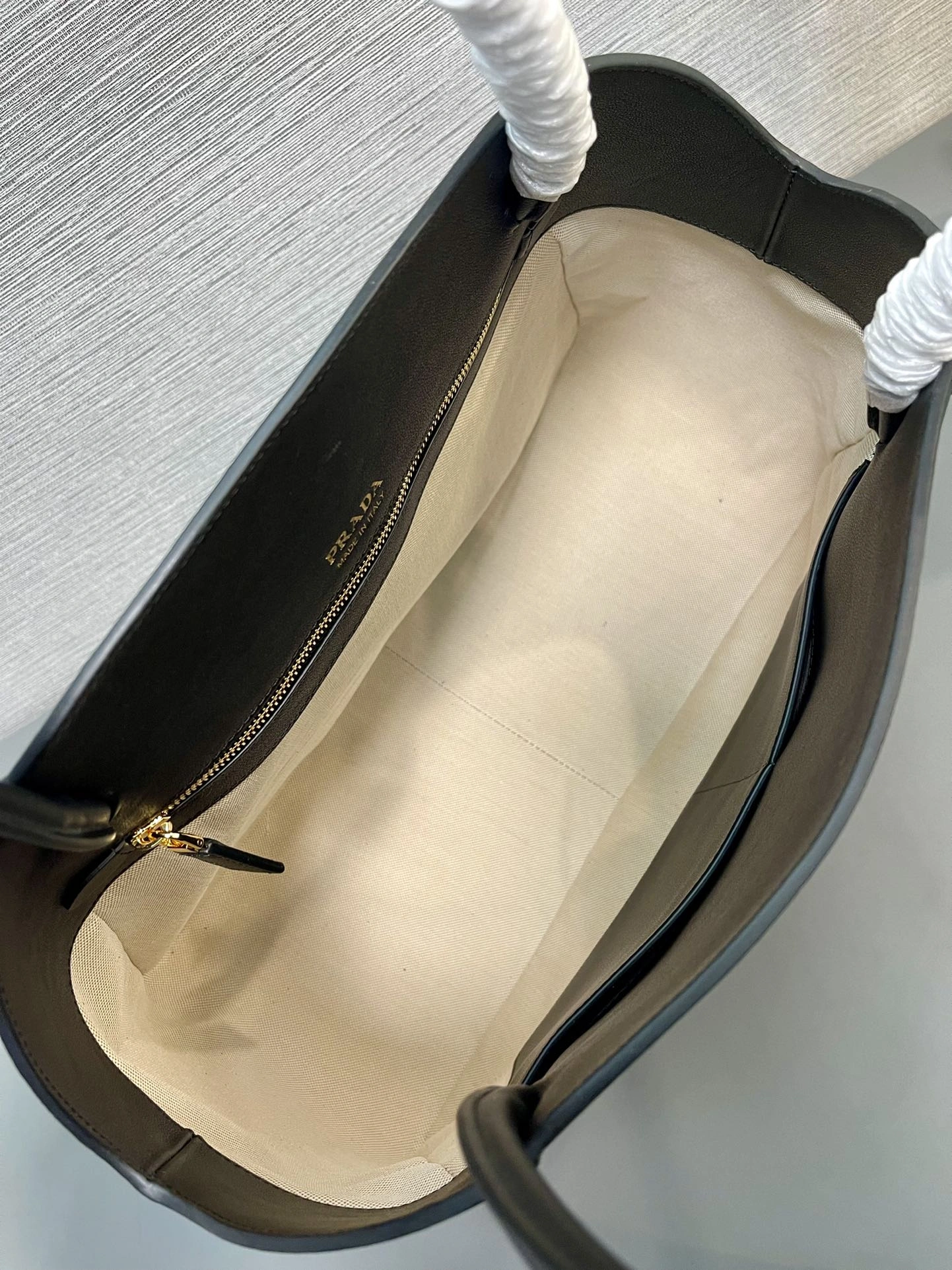Bold Prxdx Top Handle Bags 56109