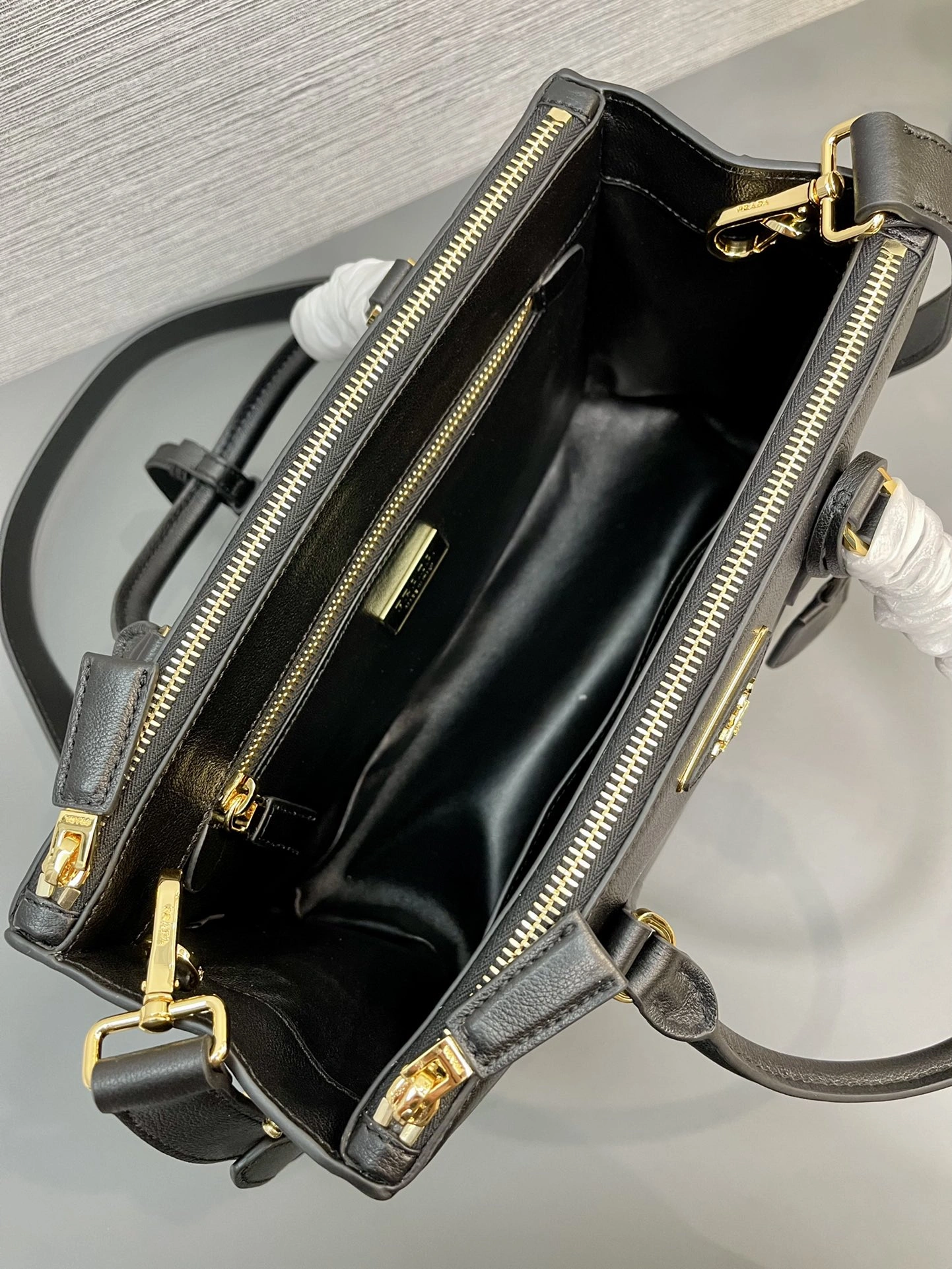 Trendsetting Prxdx Top Handle Bags 56080