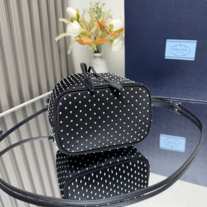 Bright Prxdx Bucket Bags 54704