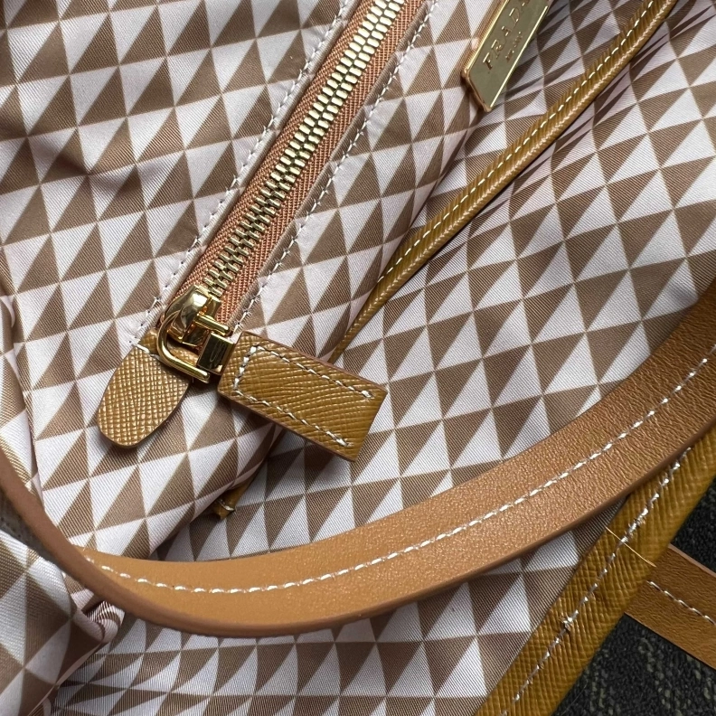 Bold Prxdx Shopping Bags 56890