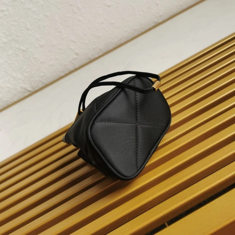 Cozy Prxdx Bucket Bags 57629