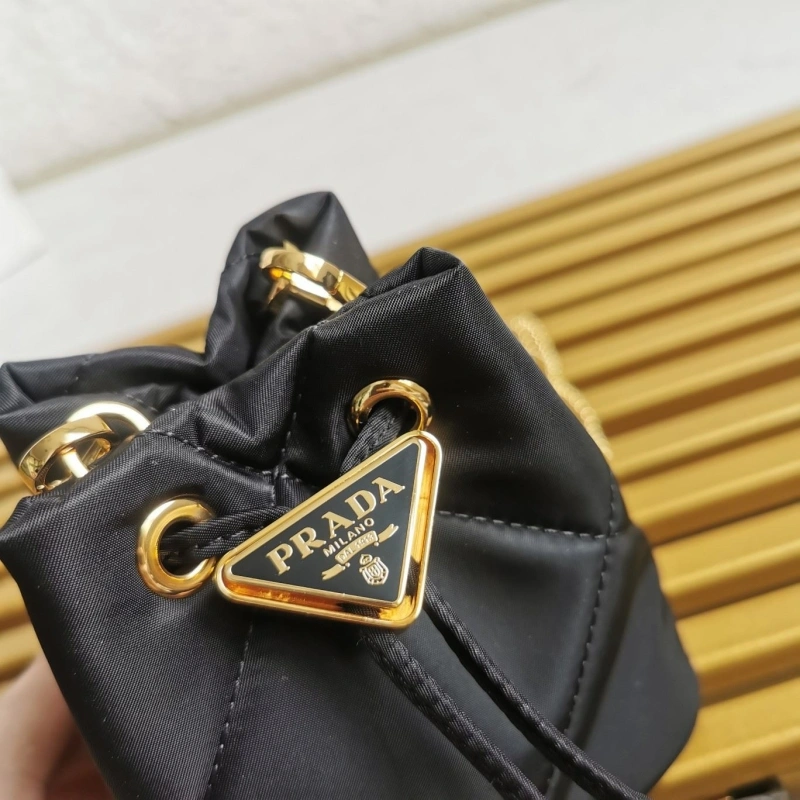 Cozy Prxdx Bucket Bags 57629