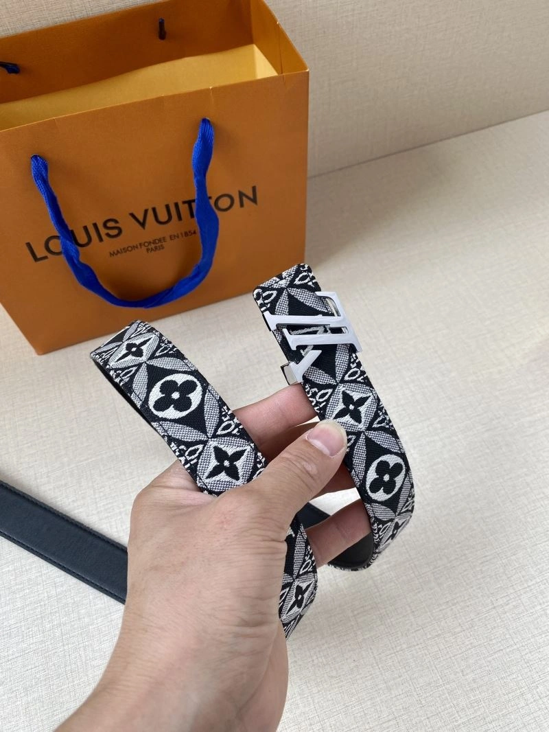 LXXIS VXXTTON UrbanStyle 247526