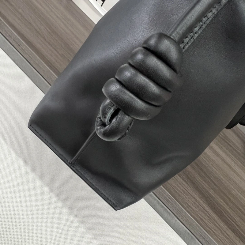 Fashionable Lxxwe Handle Bags 84956