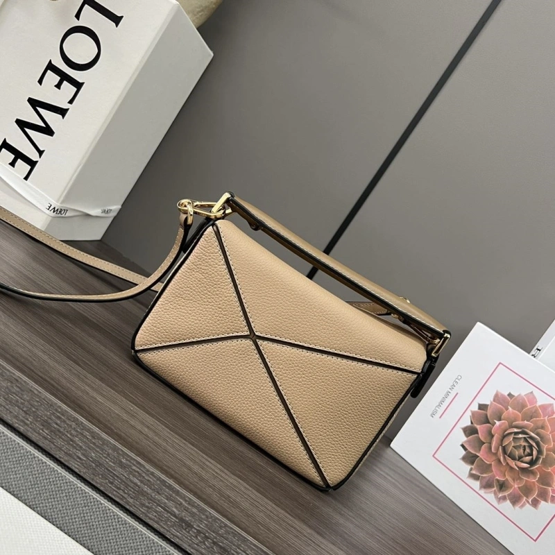DailyWear Lxxwe Handle Bags 84941