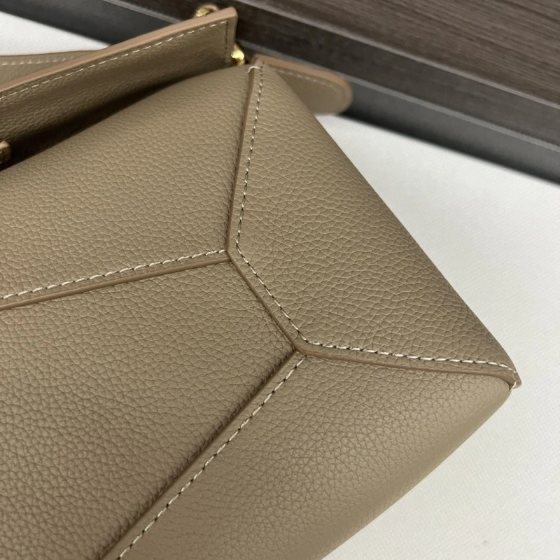 DailyWear Lxxwe Handle Bags 84982